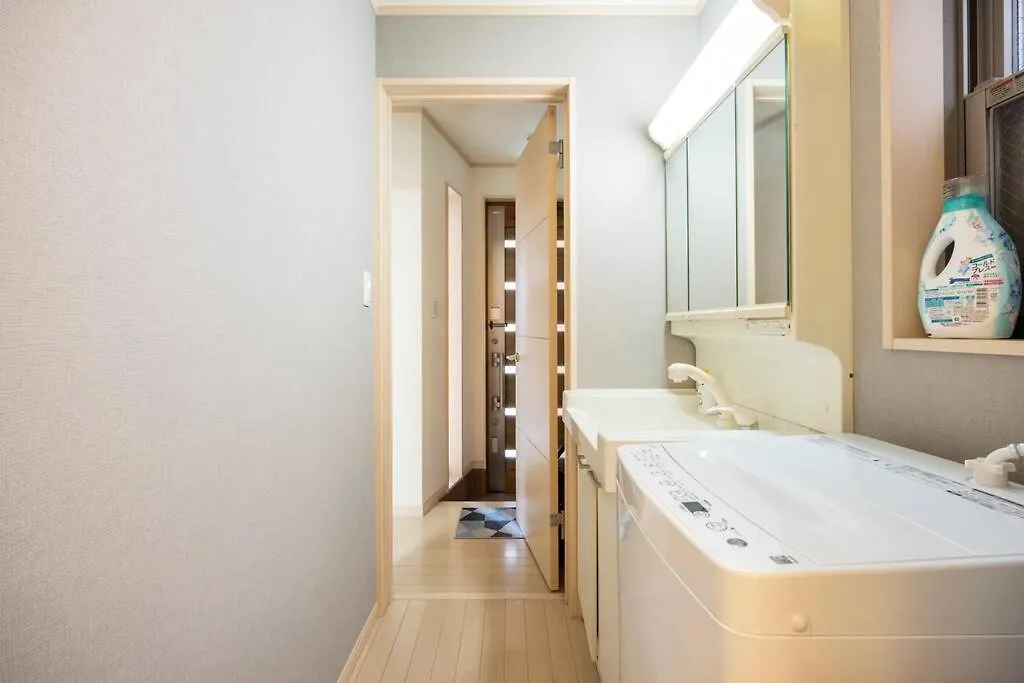 Crown大島 Apartment Tokyo